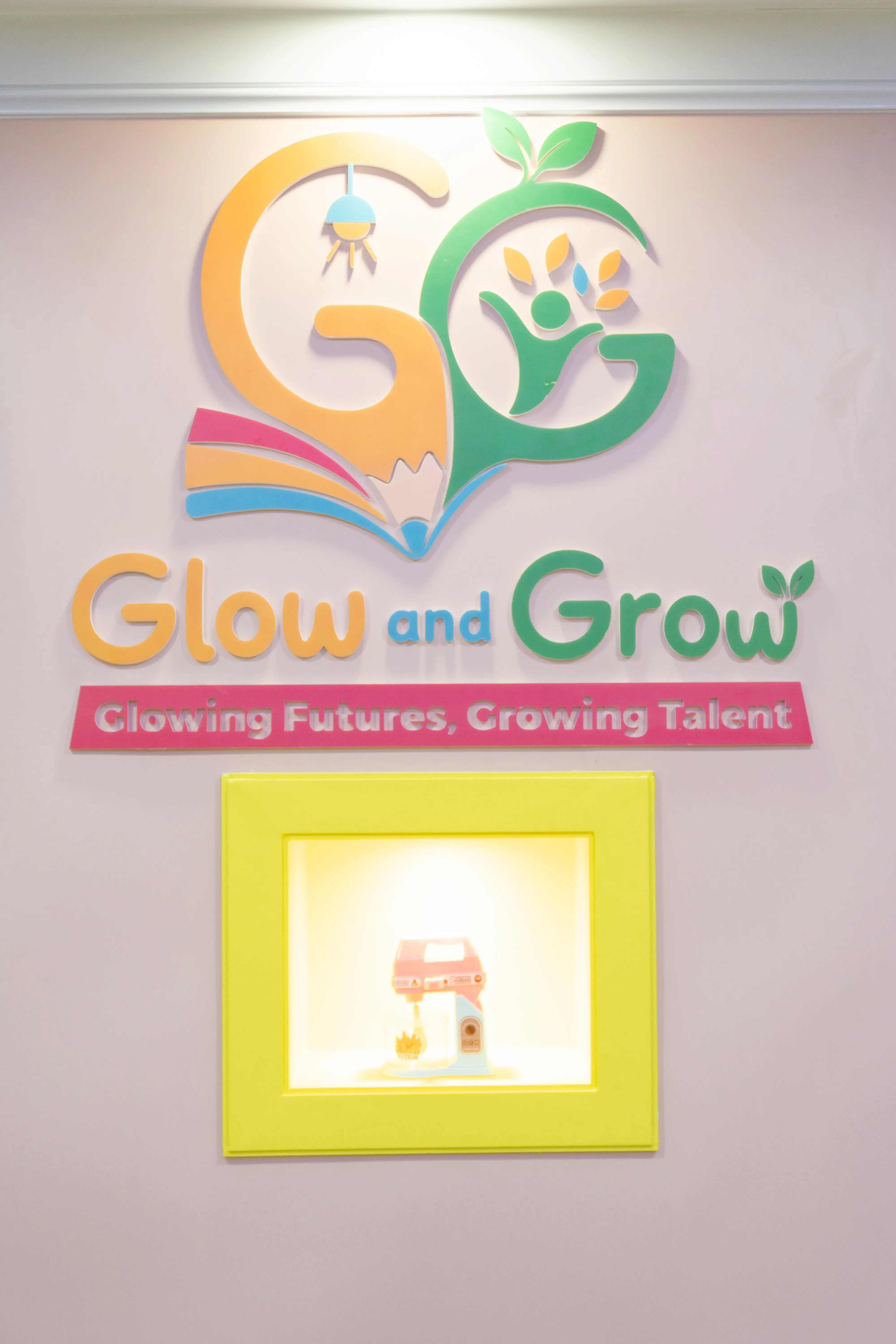 glow&grown-moment